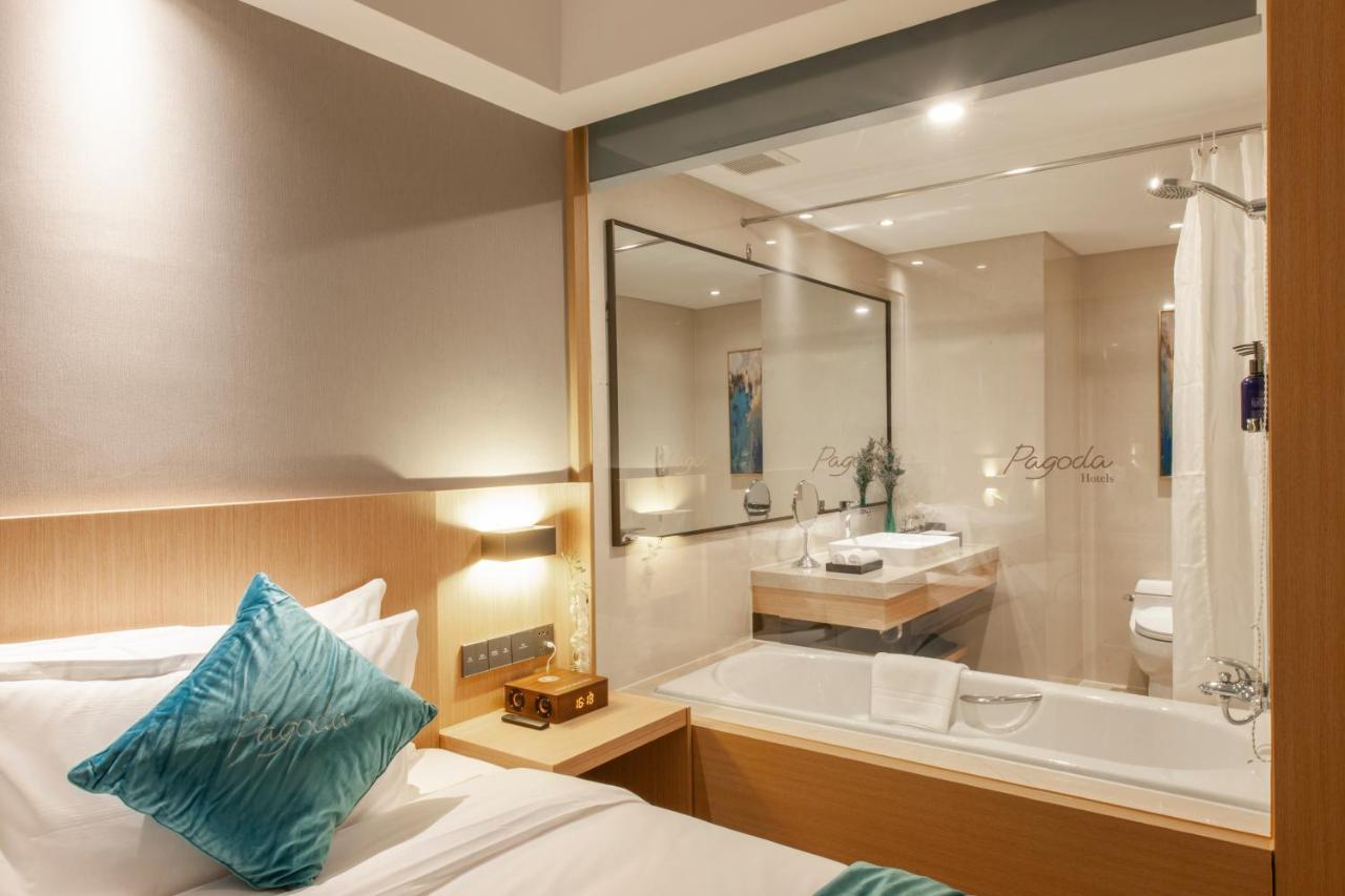 Shanghai Baixia Pagoda Hotel Экстерьер фото