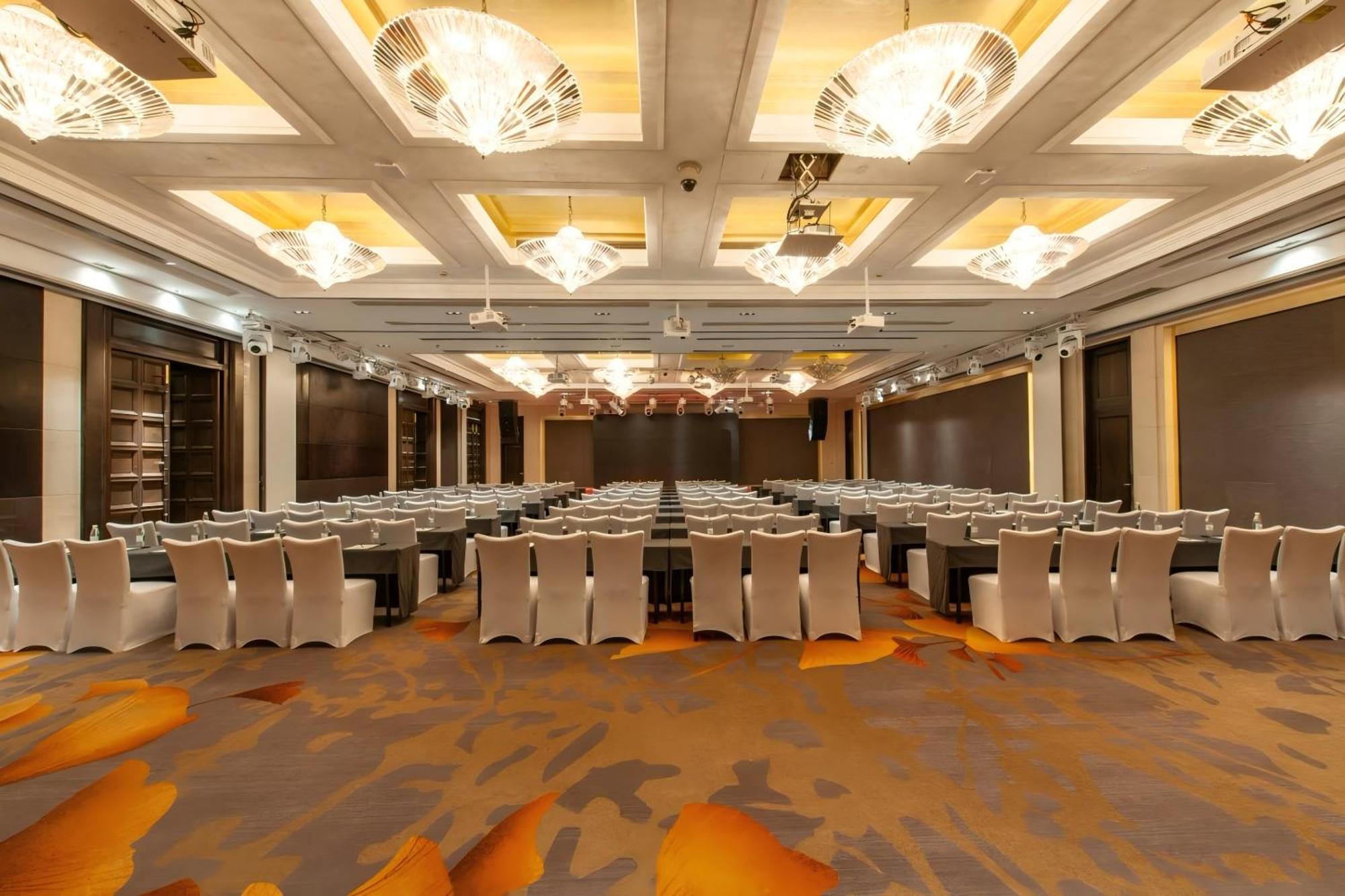 Shanghai Baixia Pagoda Hotel Экстерьер фото
