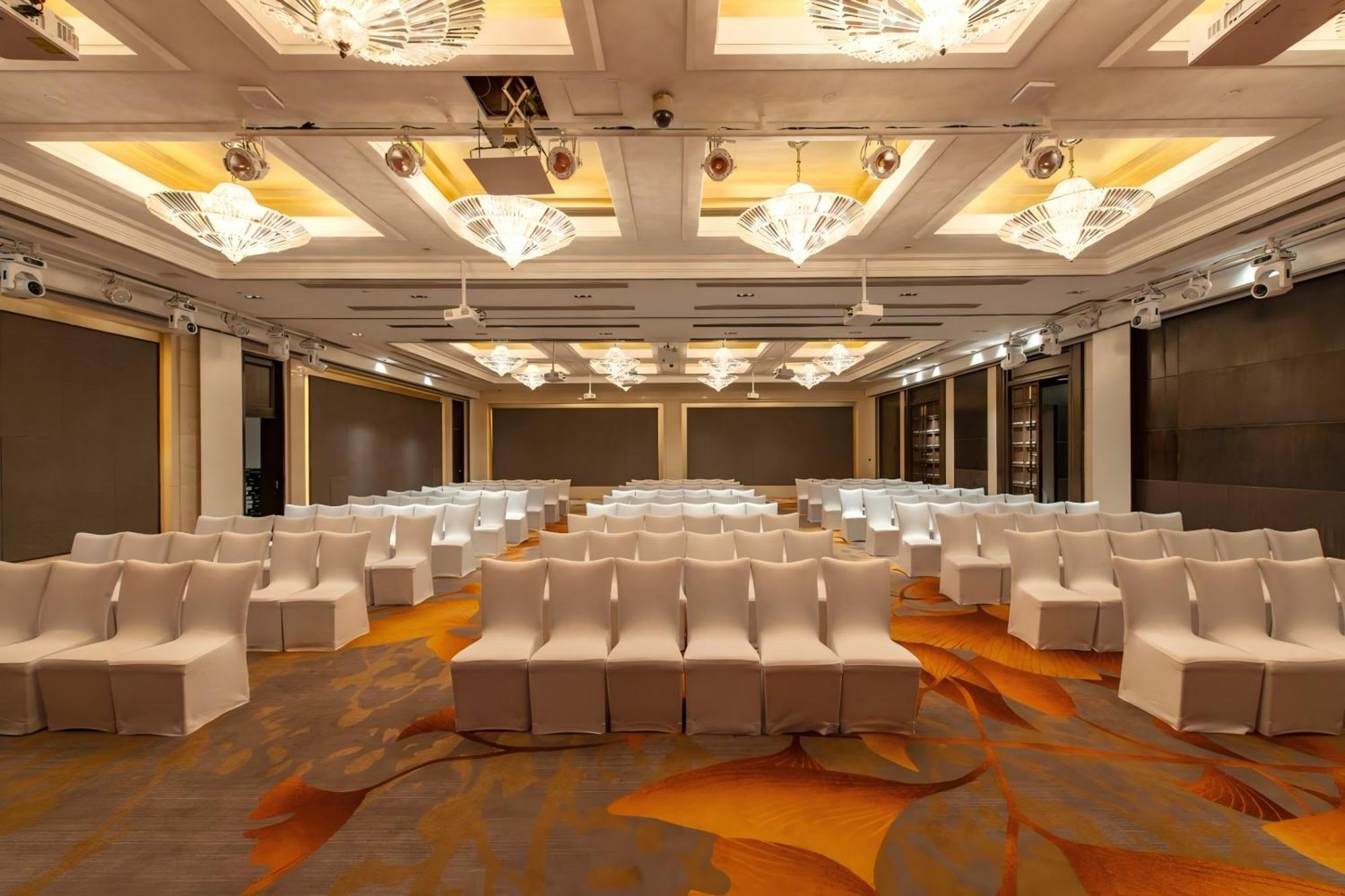 Shanghai Baixia Pagoda Hotel Экстерьер фото