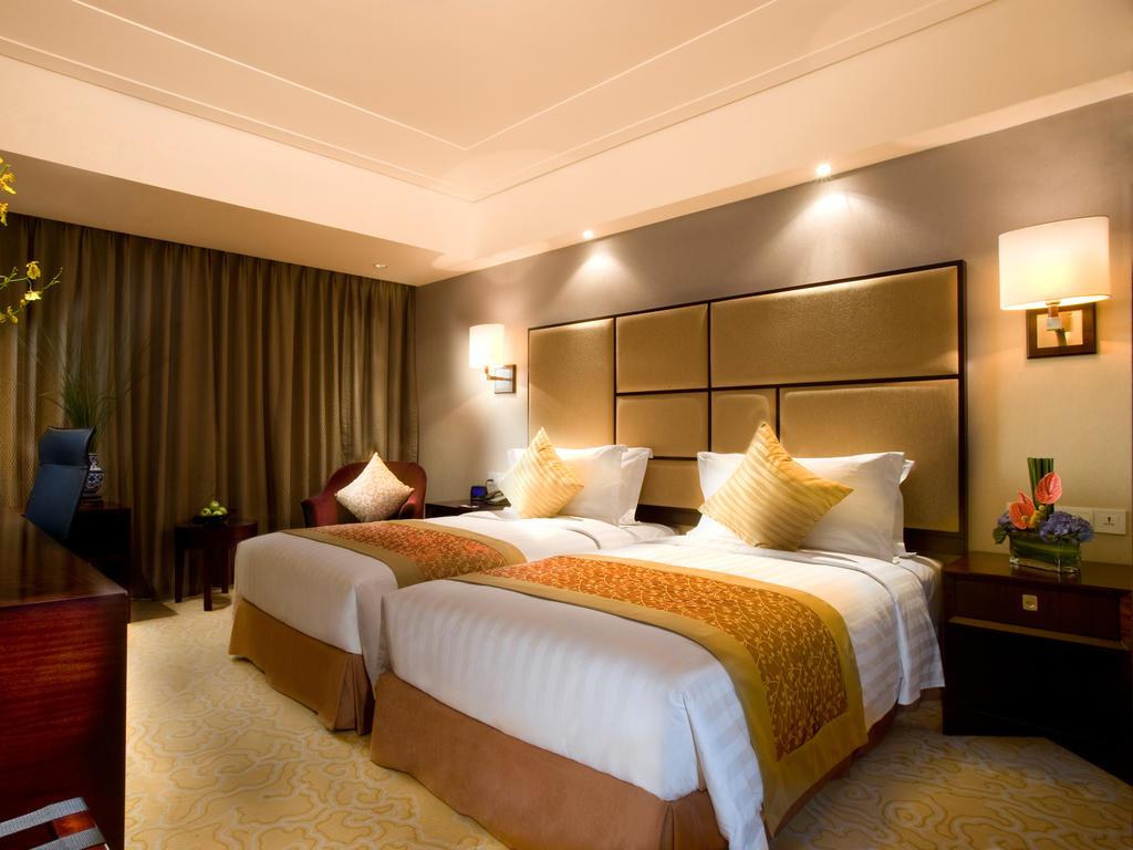 Shanghai Baixia Pagoda Hotel Экстерьер фото